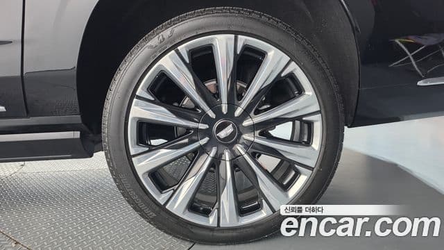 Cadillac Escalade 2026 — Photo 3/40