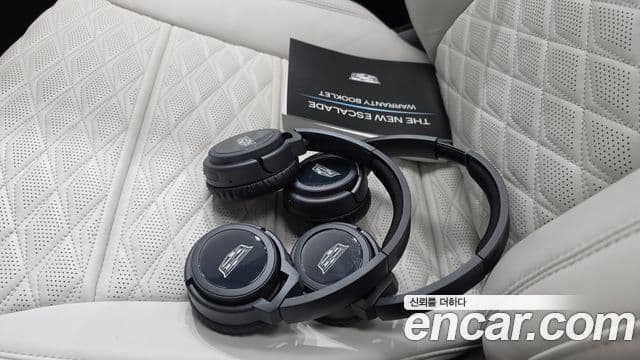 Cadillac Escalade 2026 — Photo 18/40