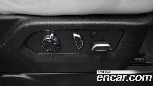 Cadillac Escalade 2026 — Photo 6/40