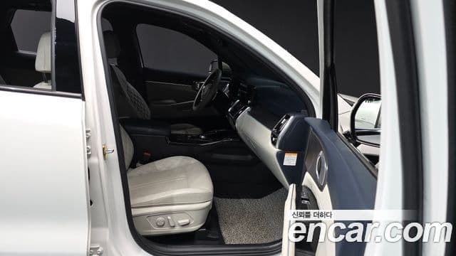 Kia Sorento 2021 — Фото 11/20