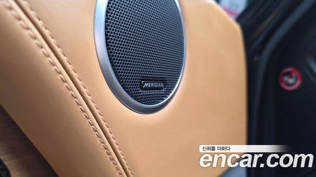 Land Rover Range Rover 2020 — Photo 35/43