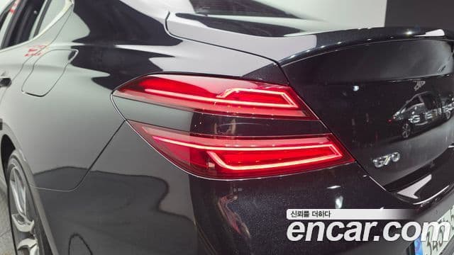 Genesis G70 2021 — ფოტო 1/39