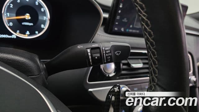 Genesis G70 2021 — ფოტო 38/39