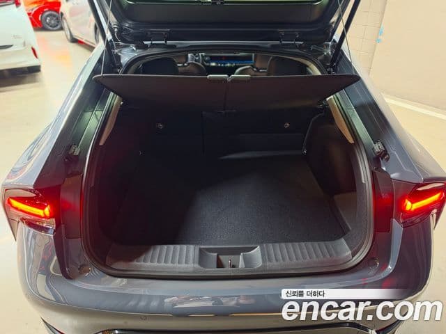 Toyota Prius 2025 — Photo 8/20