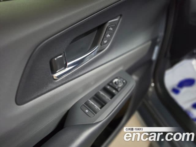Toyota Prius 2025 — Photo 9/20