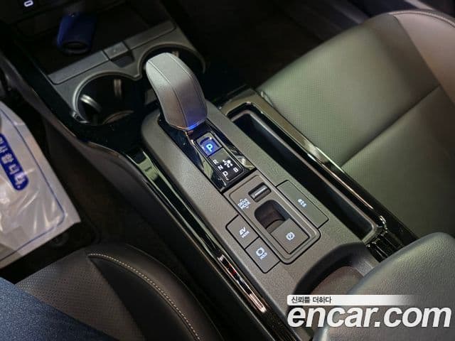 Toyota Prius 2025 — Photo 3/20