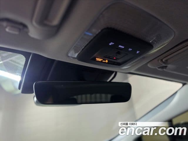 Toyota Prius 2025 — Photo 12/20