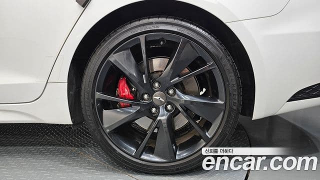 Genesis G70 2021 — ფოტო 20/36