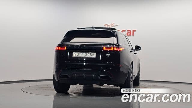 Land Rover Range Rover Velar 2018 — Фото 4/20