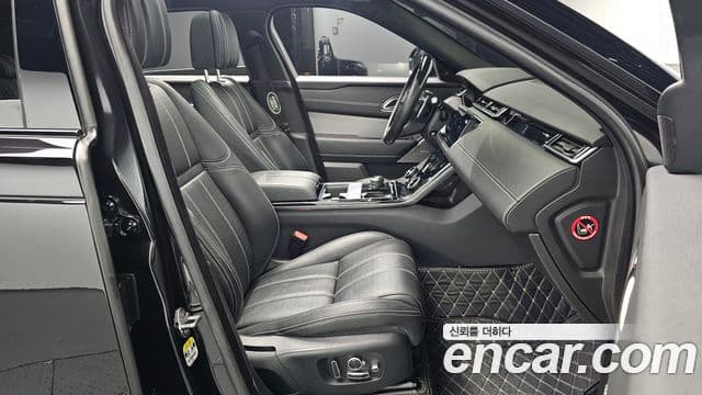 Land Rover Range Rover Velar 2018 — Şəkil 14/36