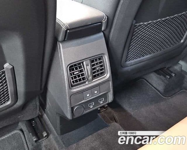 Renault Samsung Arkana 2025 — Фото 14/20