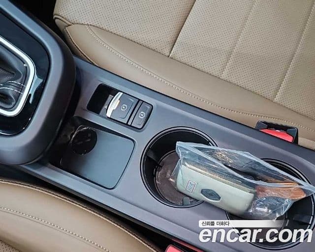 Renault Samsung Arkana 2025 — Фото 16/20