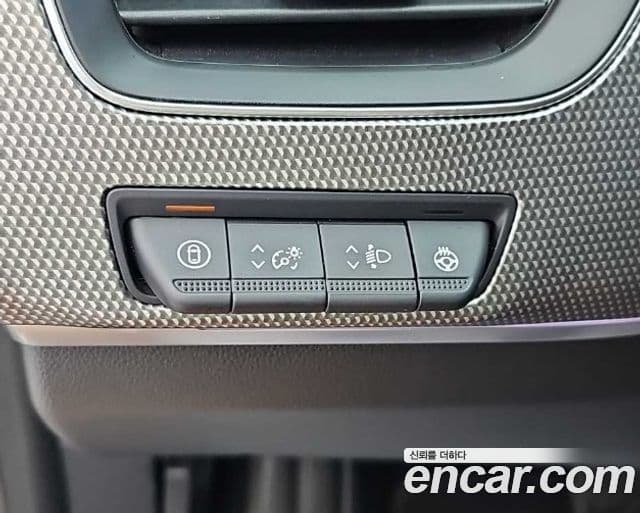 Renault Samsung Arkana 2025 — Фото 18/20
