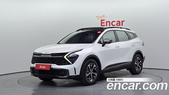Kia Sportage 2022 — Фото 1/20