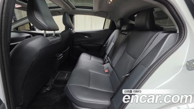 Toyota Prius 2024 — Фото 12/20