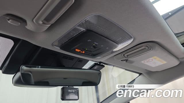 Toyota Prius 2024 — Фото 18/20