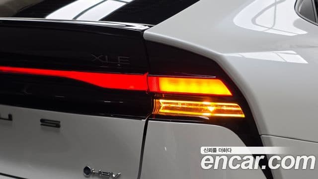 Toyota Prius 2024 — Şəkil 9/30