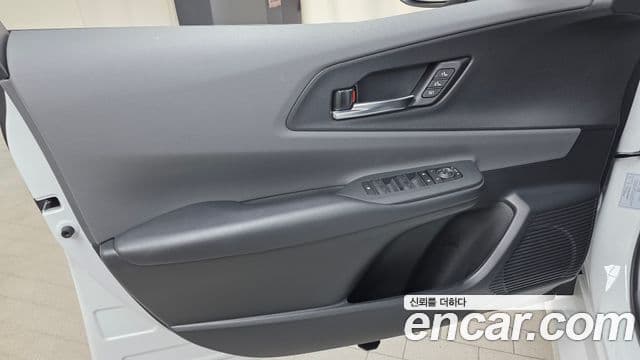 Toyota Prius 2024 — Photo 23/30
