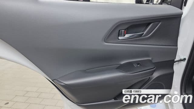 Toyota Prius 2024 — Photo 22/30