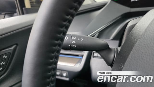 Toyota Prius 2024 — Photo 12/30