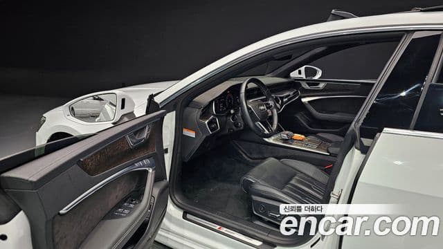 Audi A7 2020 — фото 11 из 20