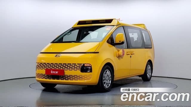 Hyundai Staria 2023 — Şəkil 15/20