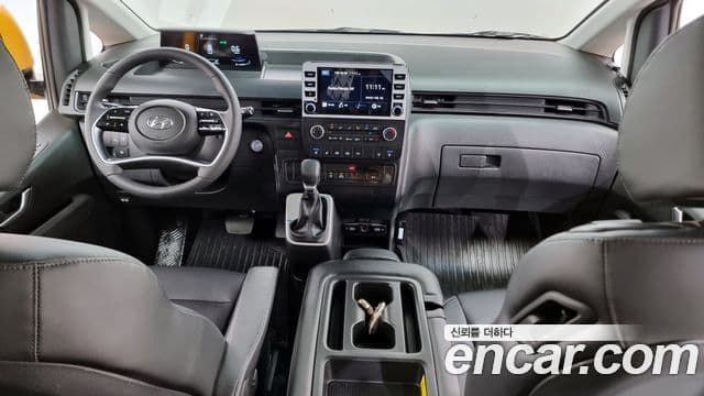 Hyundai Staria 2023 — Şəkil 1/20