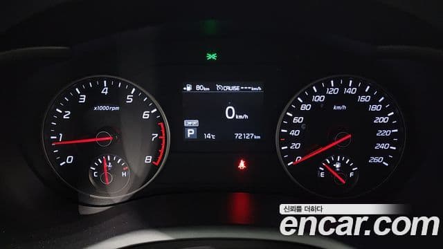 Kia Stinger 2018 — ფოტო 2/20