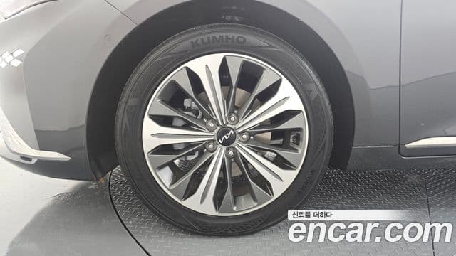 Kia K8 2022 — ფოტო 4/20