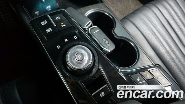 Kia K8 2022 — ფოტო 8/20
