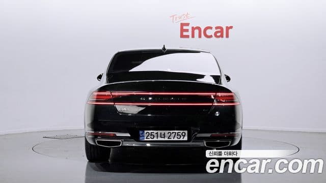Genesis G90 2022 — Photo 19/20