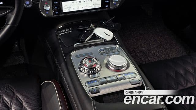 Genesis G90 2022 — Photo 12/20