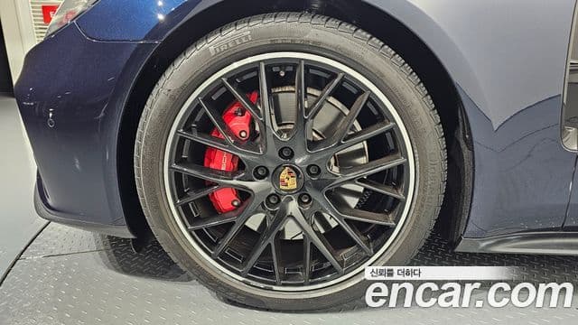 Porsche Panamera 2022 — Photo 8/20