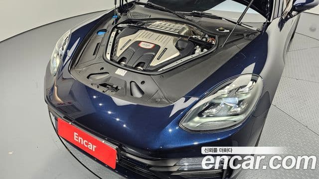 Porsche Panamera 2022 — Photo 15/20