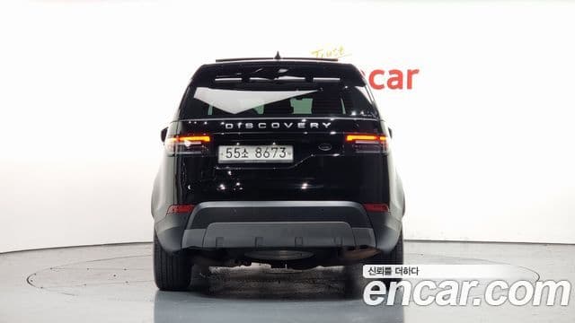 Land Rover Discovery 5 2019 — ფოტო 19/20