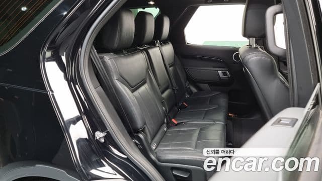 Land Rover Discovery 5 2019 — ფოტო 4/20