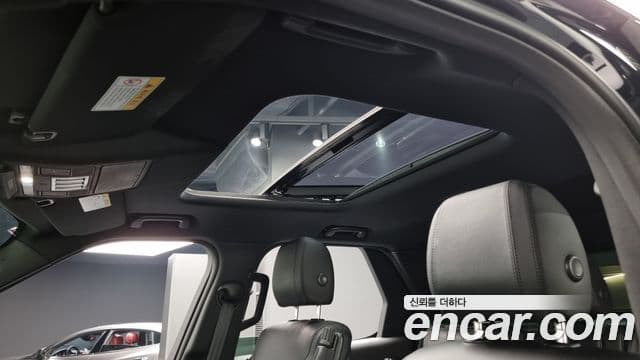 Land Rover Discovery 5 2019 — ფოტო 6/20