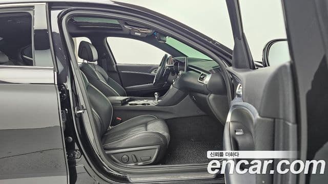 Genesis G70 2019 — ფოტო 11/20