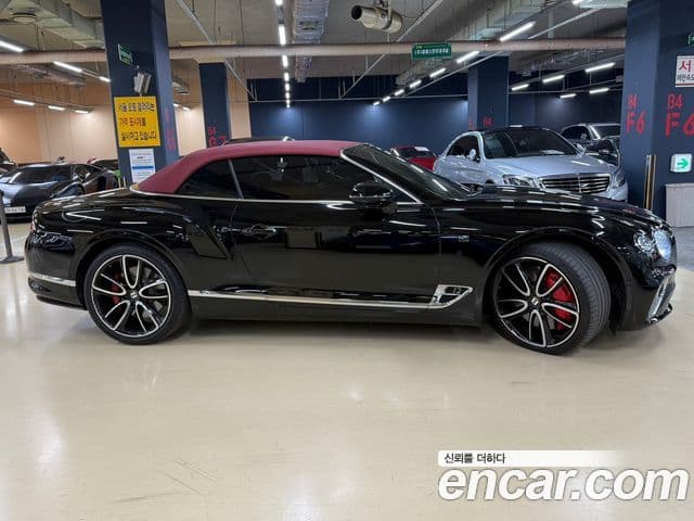Bentley Continental GT 2019 — ფოტო 1/18
