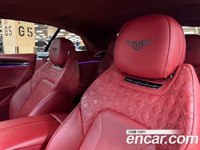 Bentley Continental GT 2019 — ფოტო 14/18