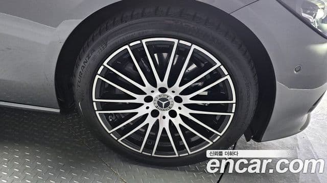 Mercedes-Benz C-Class 2023 — Şəkil 20/20