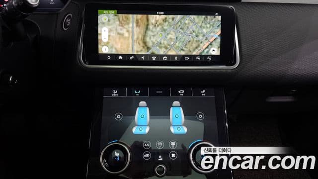 Land Rover Range Rover Velar 2019 — ფოტო 15/20