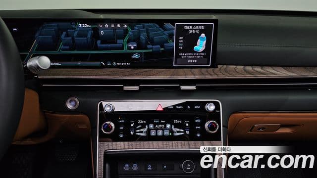 Genesis GV80 2023 — ფოტო 14/20
