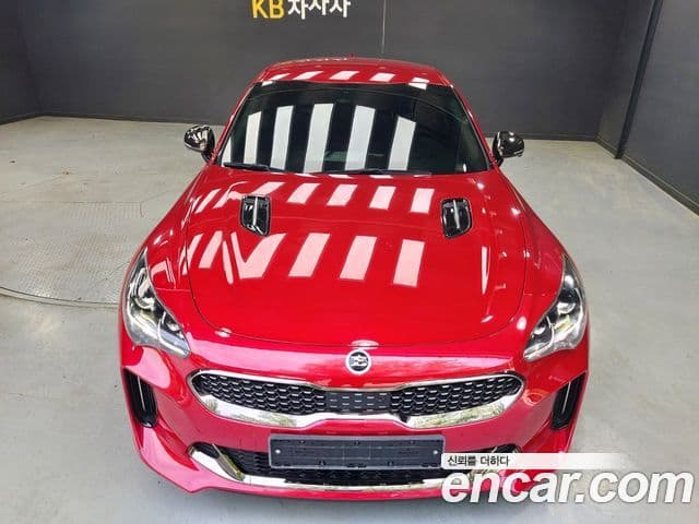 Kia Stinger 2021 — Şəkil 10/20
