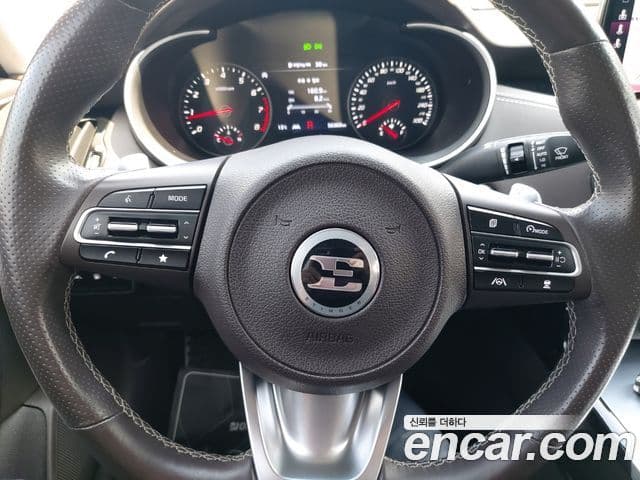 Kia Stinger 2021 — Şəkil 15/20