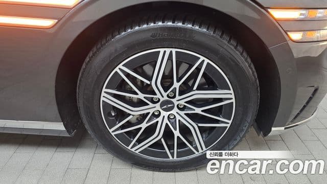 Genesis G90 2022 — ფოტო 5/20