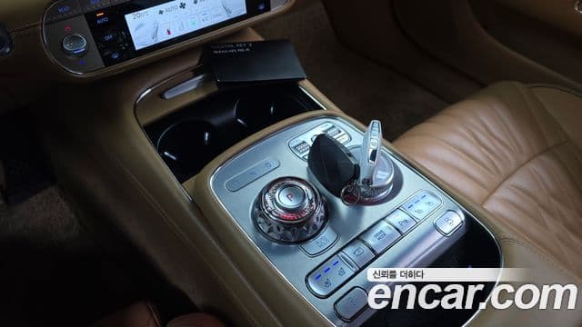 Genesis G90 2022 — ფოტო 9/20