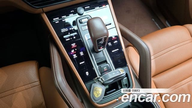 Porsche Cayenne 2019 — Şəkil 9/20