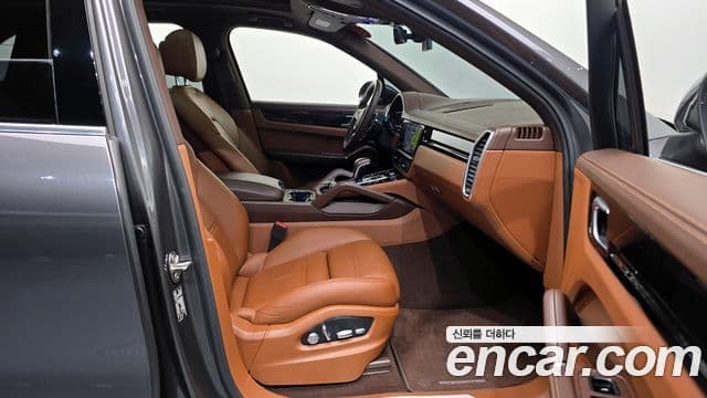 Porsche Cayenne 2019 — Şəkil 10/20