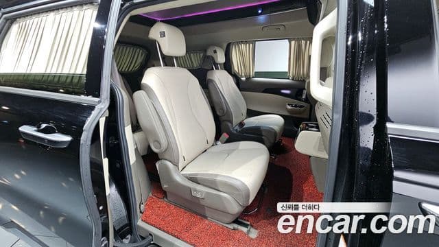 Kia Carnival 2021 — ფოტო 11/20